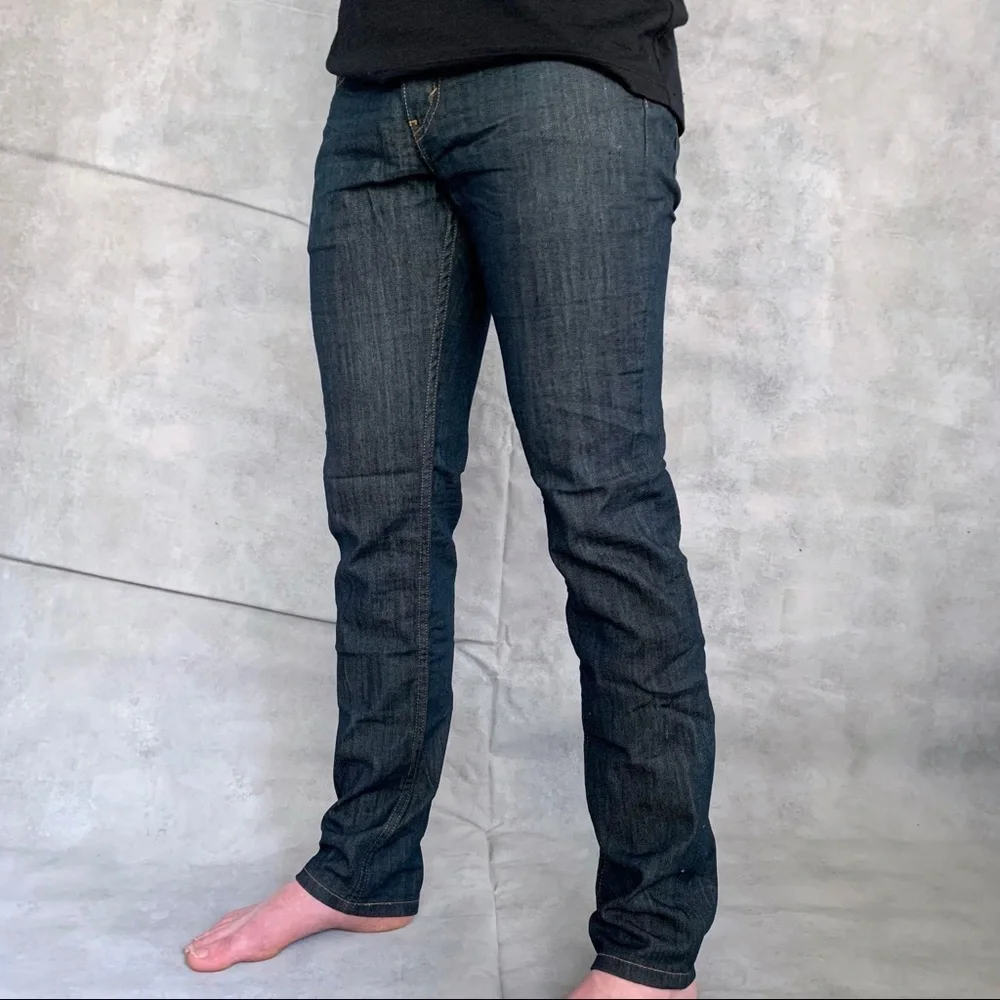 Levi’s 511 slim straight dark wash denim jeans W31L32 classic preppy normcore